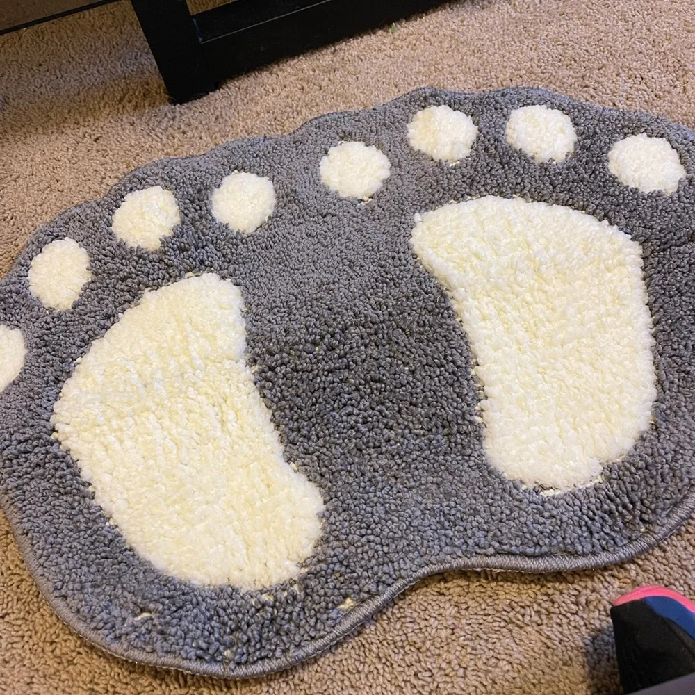 Footprint bath/shower rug